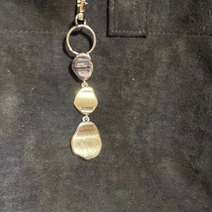 Silver Three-Drop Pendant Keychain
